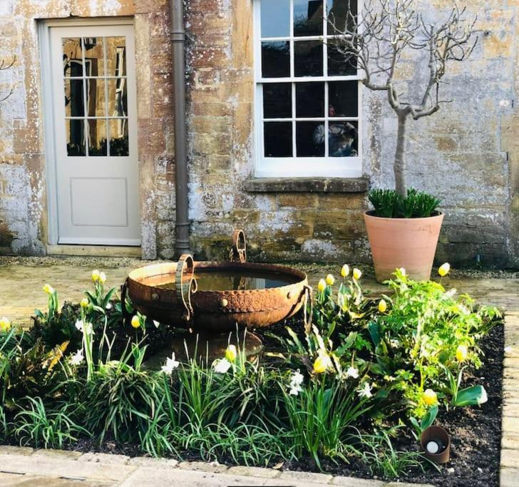 Escape To Ash House 18Th Century Manor In Somerset Martock Exterior foto